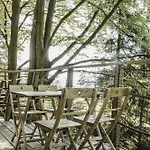 Treehouse šumava