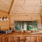 Luxusní stan Treehouse šumava