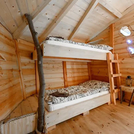 Luxury tent Treehouse Sumava