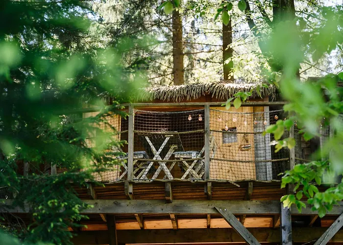 Luxusní stan Treehouse šumava
